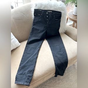 Levi’s Wedgie Jean, washed black, water-less, size 26